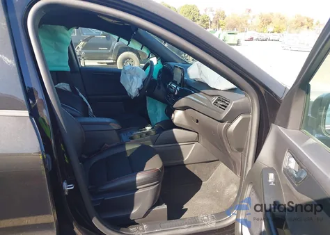 2025 Ford Escape St-Line Select из США, поврежденный, VIN 1FMCU9NAXSUB43407